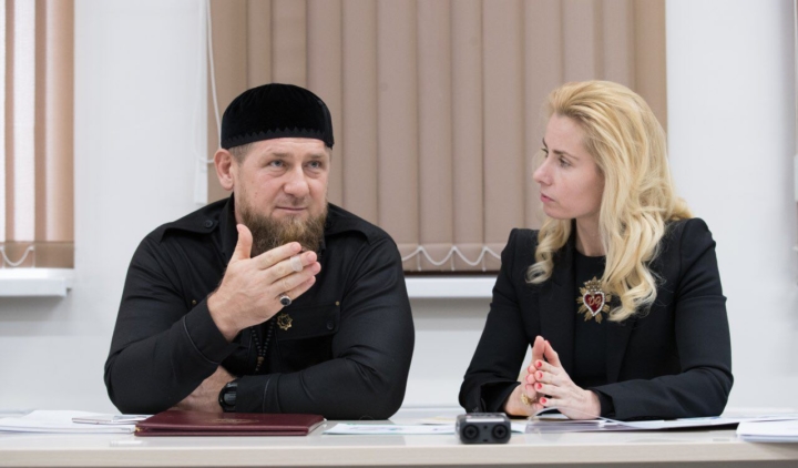 Рамзан Кадыров и Елена Мильская запустили акцию «Месяц безопасного интернета» в Чеченской Республике.