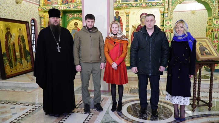 Елена Мильская передала в дар икону православному храму в Грозном