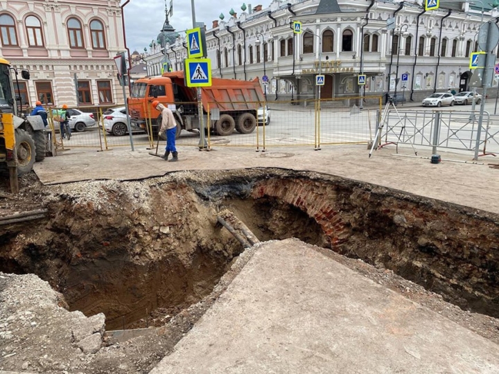 В Казани во время ремонта теплотрассы обнаружили руины церкви XVII века